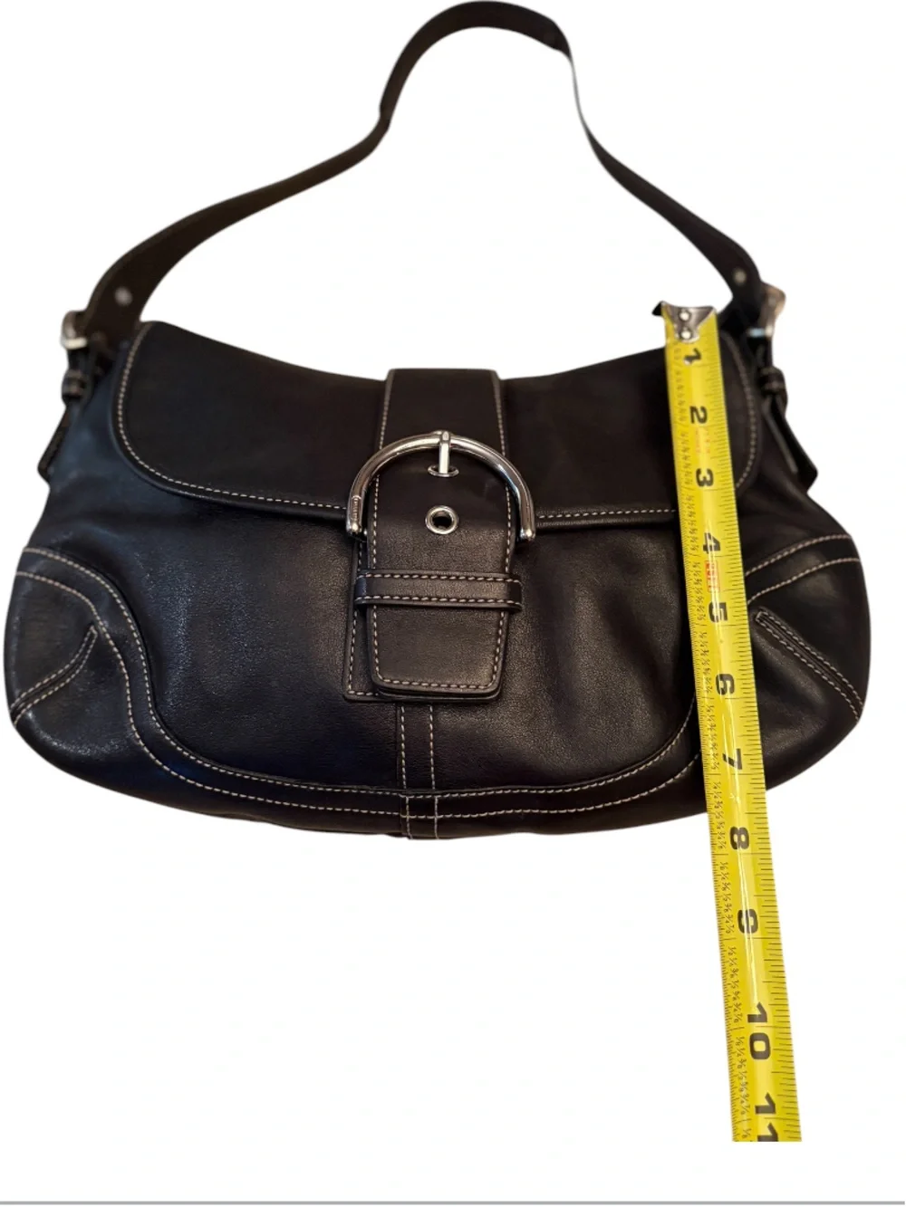 Vintage Coach Soho Shoulder Bag in black leather with silver hardware A060-9243